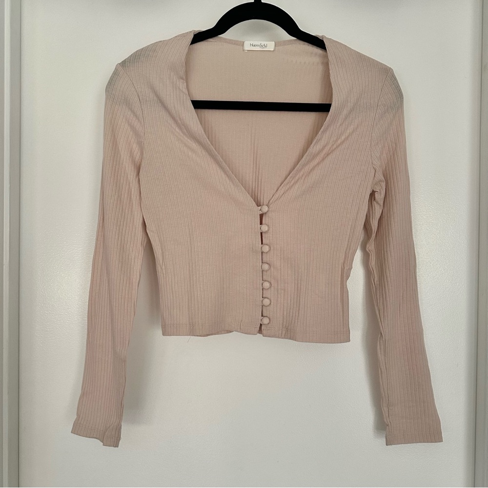 Cream long sleeve button up crop top
